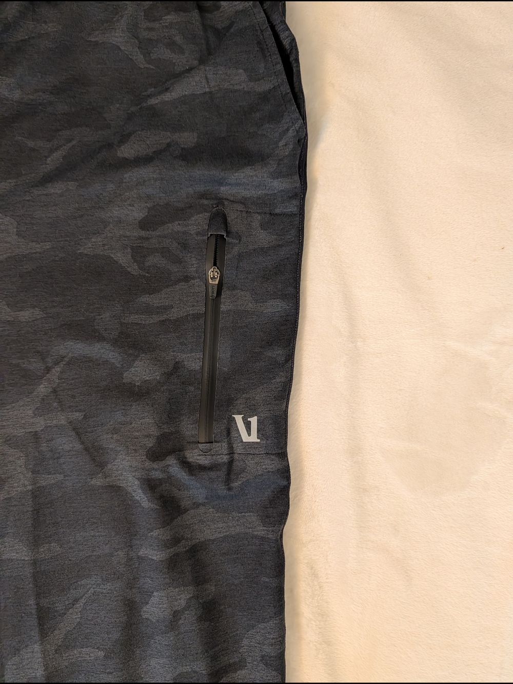 XL Vuori Sunday Performance Black Camo Jogger Men XL - Picture 3 of 12